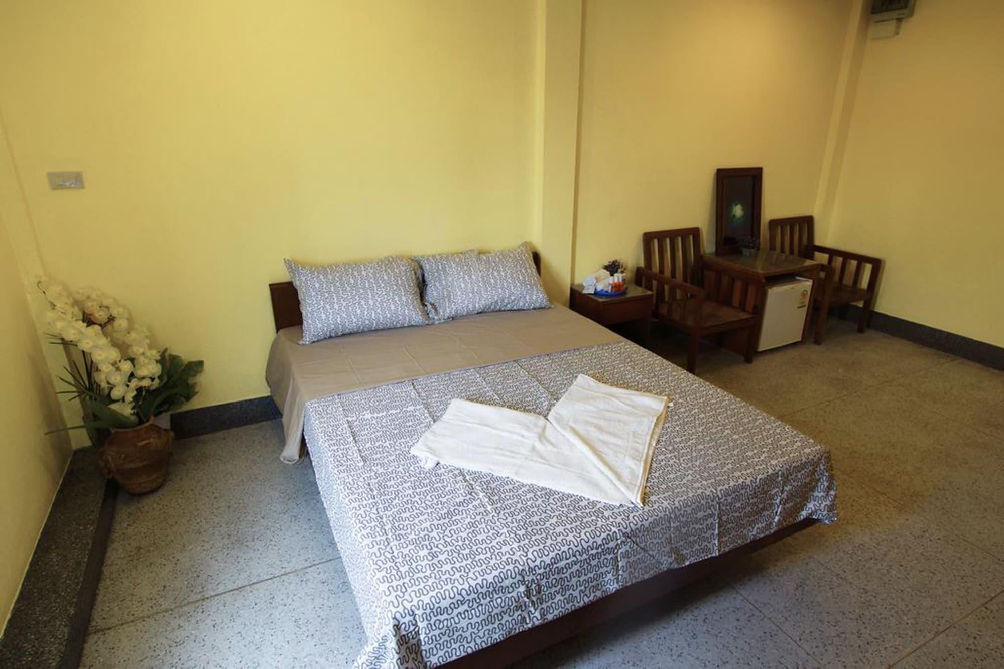 Sri Krungthep Hotel Μπανγκόκ Εξωτερικό φωτογραφία