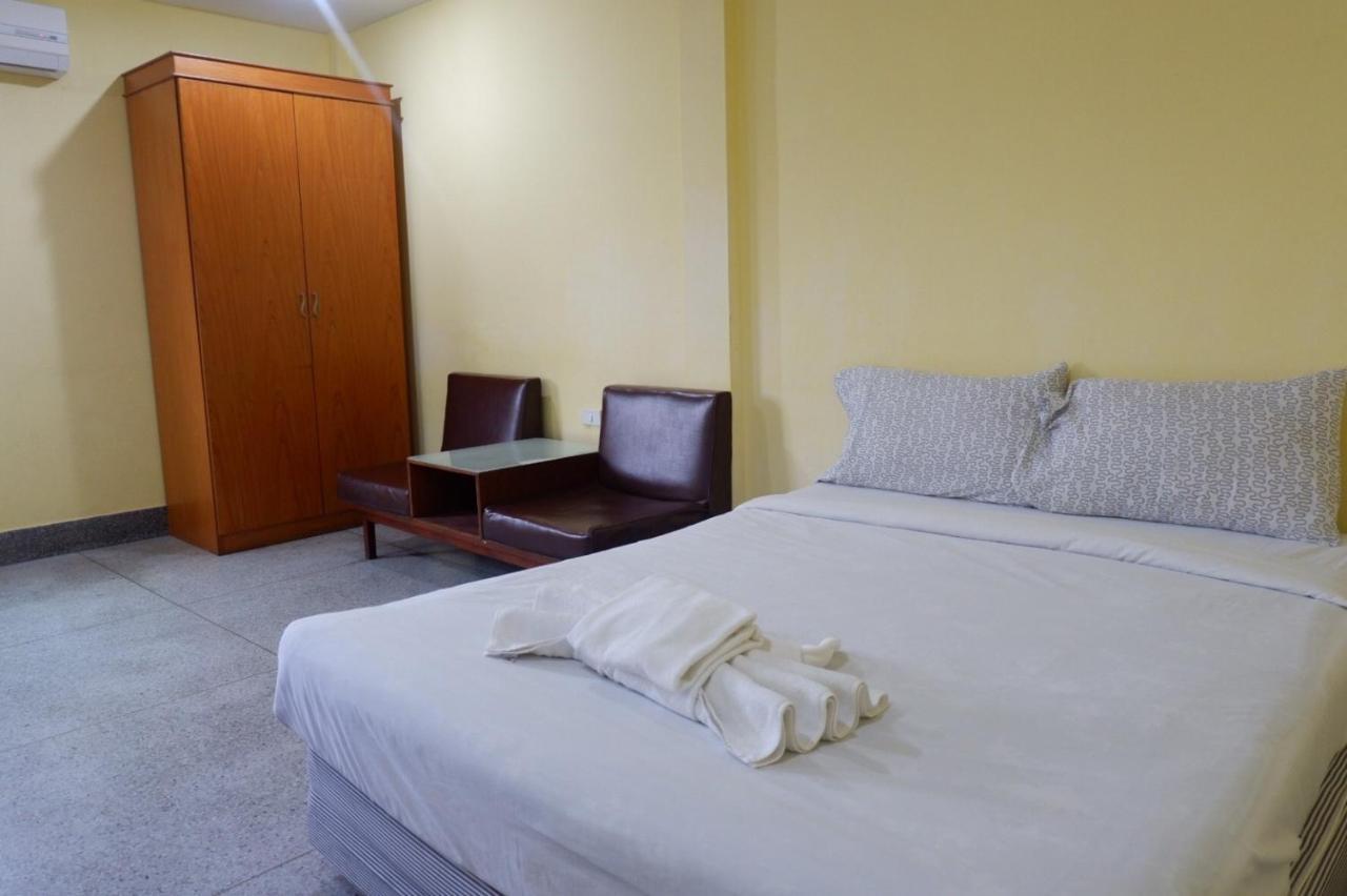 Sri Krungthep Hotel Μπανγκόκ Εξωτερικό φωτογραφία